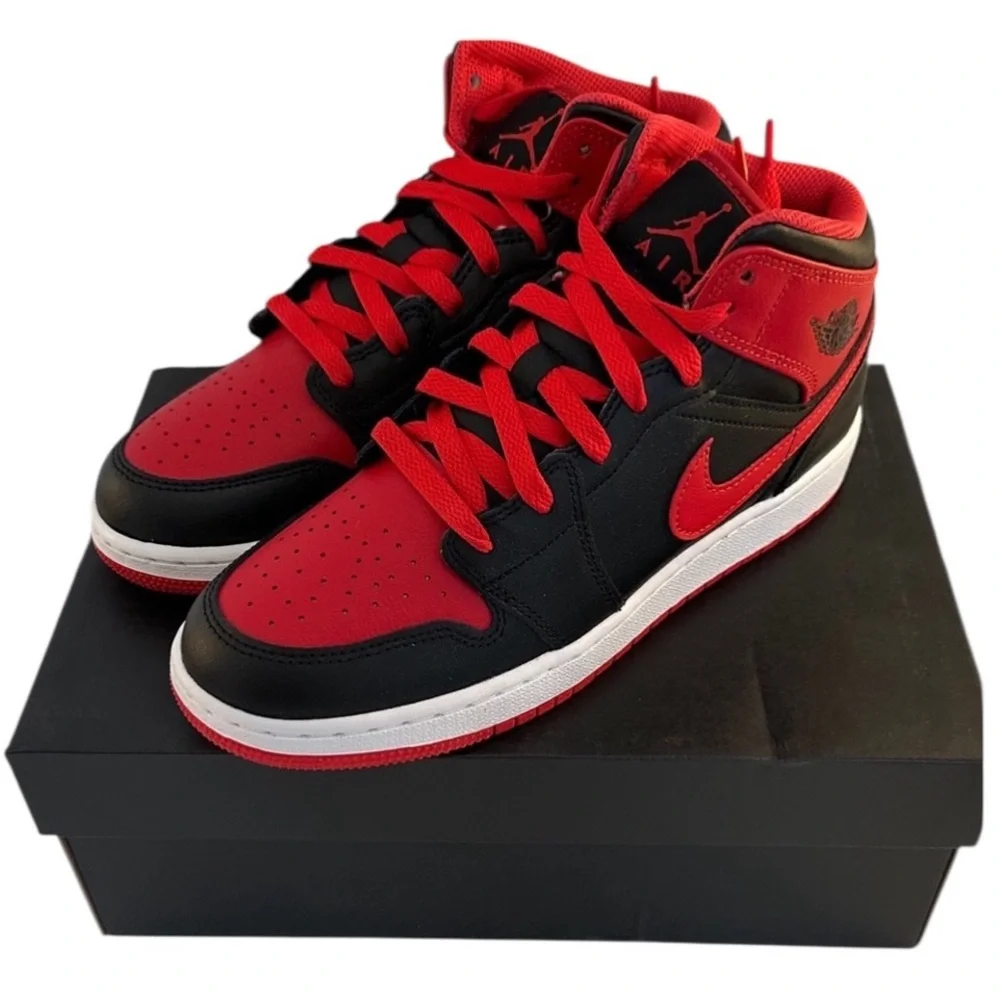 Nike Air Jordan 1 Mid GS Alternate Black Fire Red White Size 6 Youths DQ8423 060
